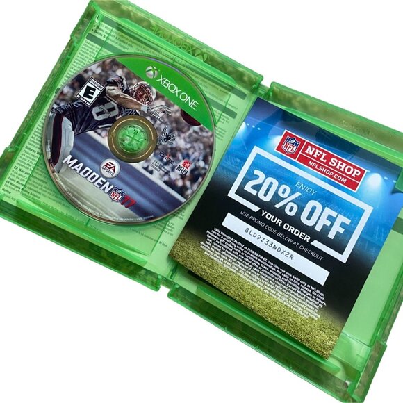 XBox One Madden 17 NFL EA Sports Video Game-Rated E-GUC - Picture 3 of 4